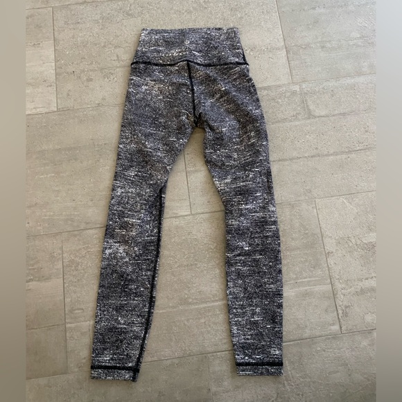 Lululemon Wunder leggings - Picture 2 of 4